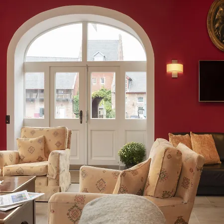 Burg Heimerzheim فندق Swisttal