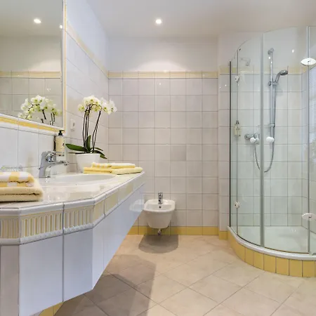 Burg Heimerzheim فندق Swisttal