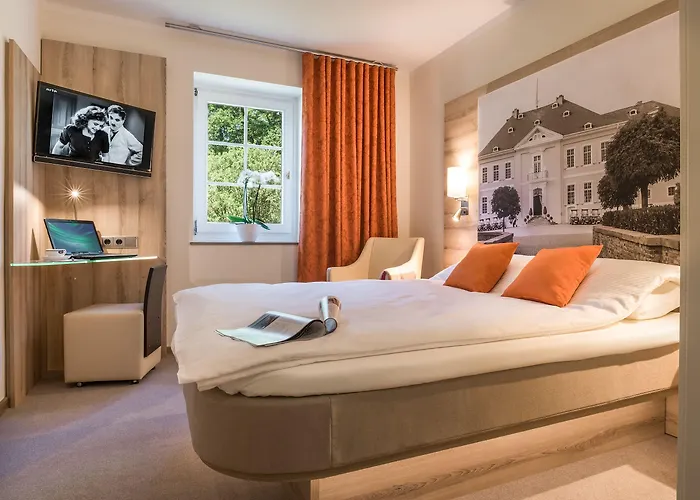 Hotel Burg Heimerzheim 3*